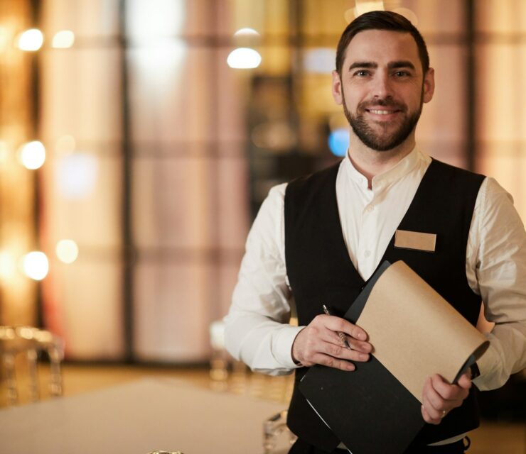 Les formations indispensables pour accéder aux métiers du management en restauration