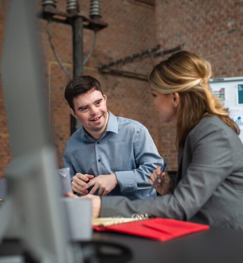 Candidature spontanée : 5 astuces pour séduire le recruteur et décrocher l’entretien